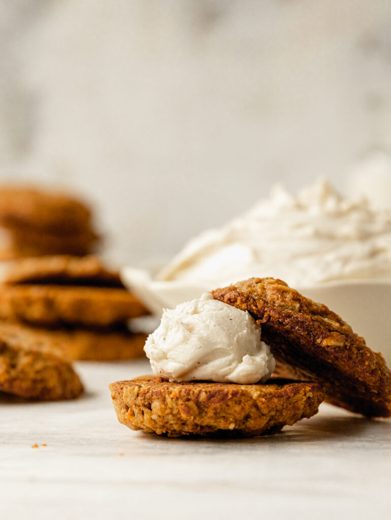 chewy carrot cake cookies 