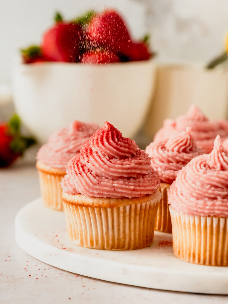 small batch strawberry cupcakes
