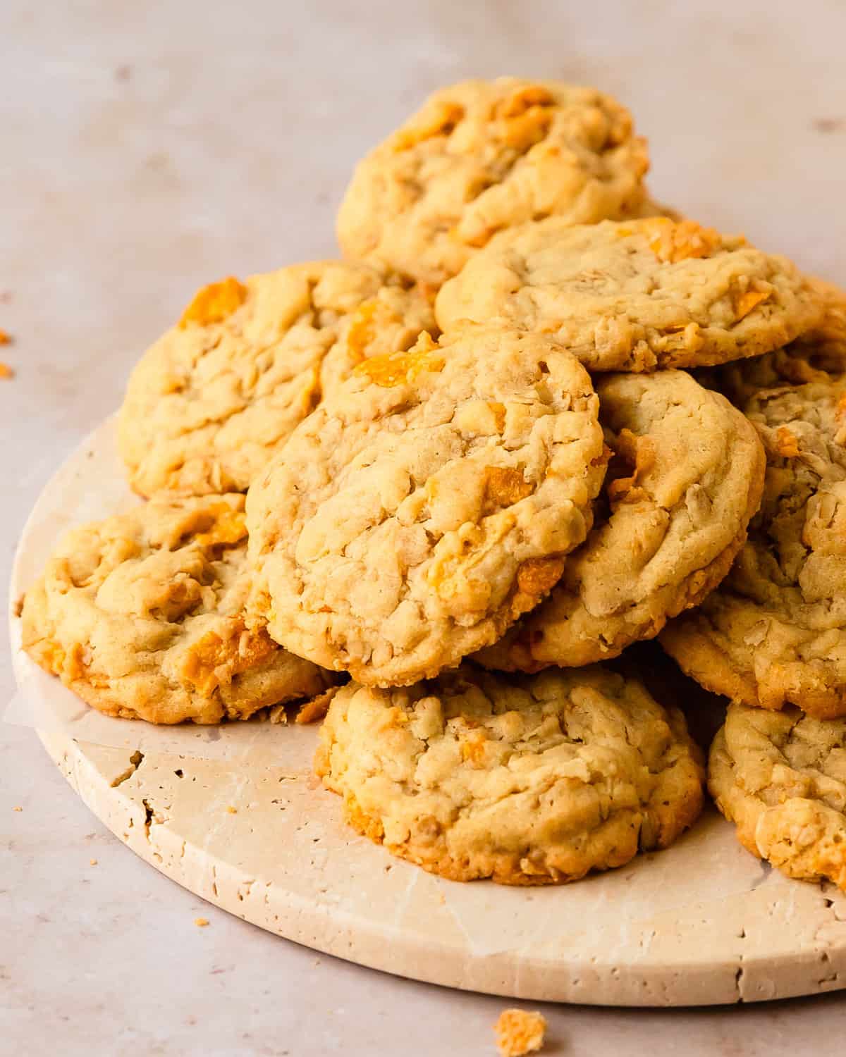 Cornflake cookies are thick and buttery cookies filled with old fashioned oats and cornflakes. These cookies with corn flakes have crisp edges and chewy centers. This cornflake cookie recipe easy to make, bake and enjoy in under an hour. 