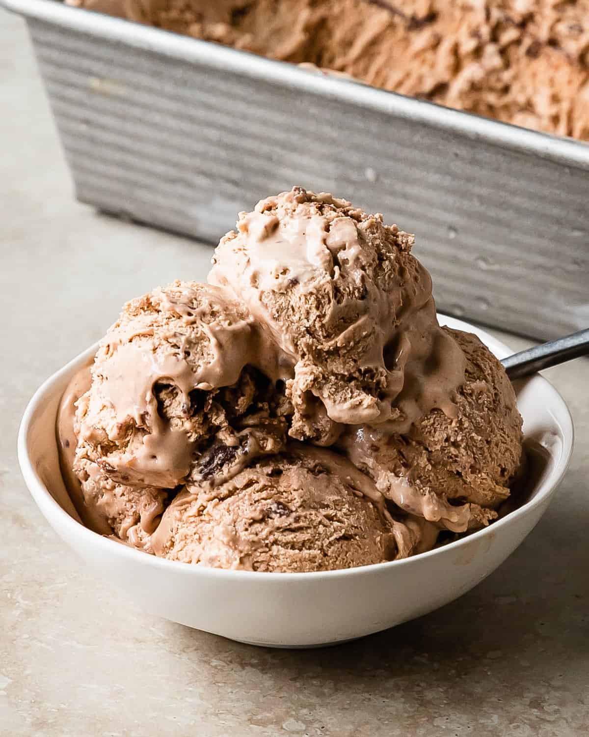  Nutella ice cream is an rich, sweet and creamy, chocolate-y ice cream with Nutella swirled throughout. Learn how to make Nutella ice cream in a few easy steps with with just 5 simple ingredients. This recipe makes the perfect chocolate and hazelnut filled sweet treat.