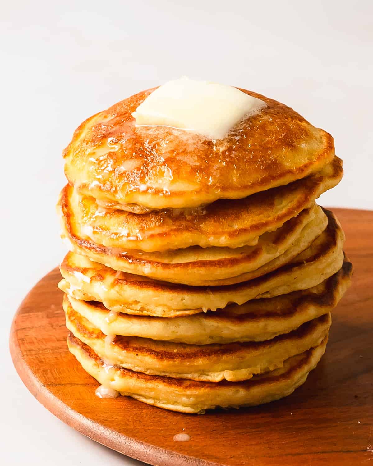 Sweet cream pancakes are rich, thick and decadent pancakes made with heavy cream. These melt in your mouth pancakes with heavy cream are quick and easy to make using basic pantry ingredients. This recipe for whip cream pancakes make the best pancakes for a cozy and indulgent breakfast everyone will love.